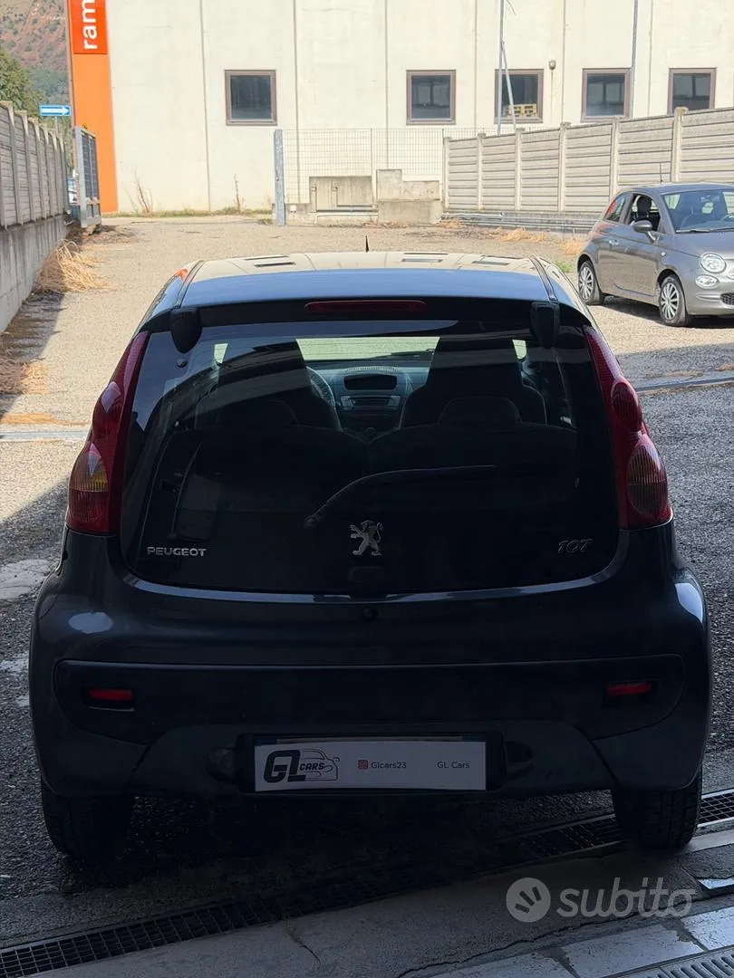 Peugeot 107 2009 photo 2