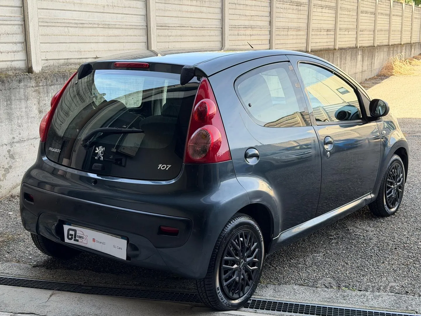 Peugeot 107 2009 photo 4