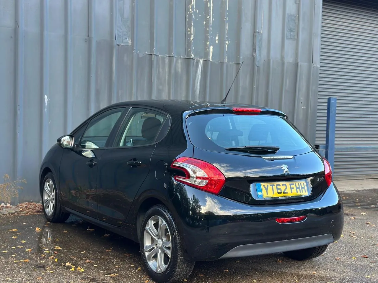 Peugeot 208 2012 photo 5