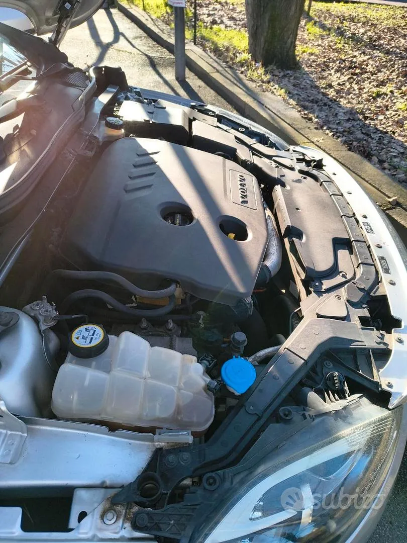 Volvo V40 2013 photo 5