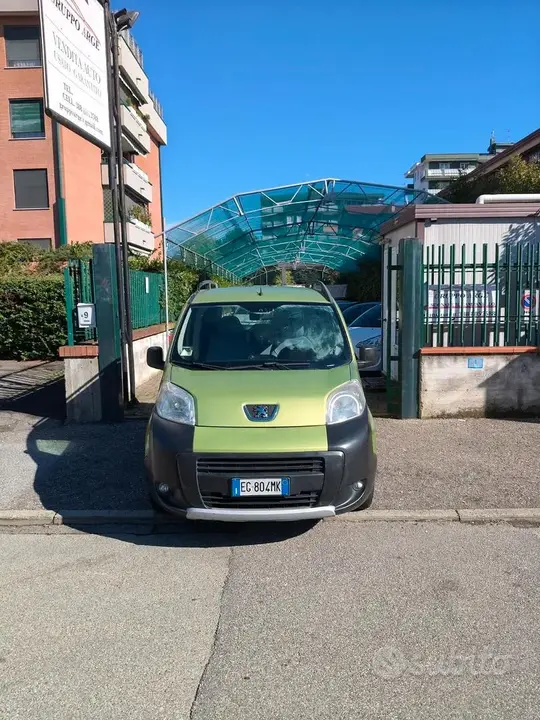 Peugeot Bipper 2011 photo 2