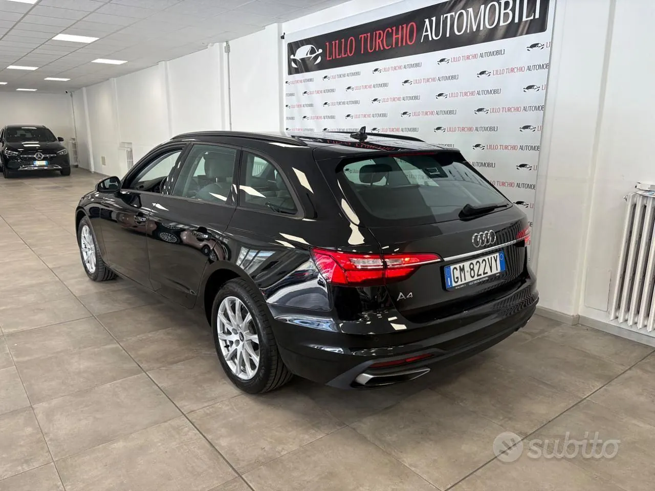 Audi A4 2023 photo 4