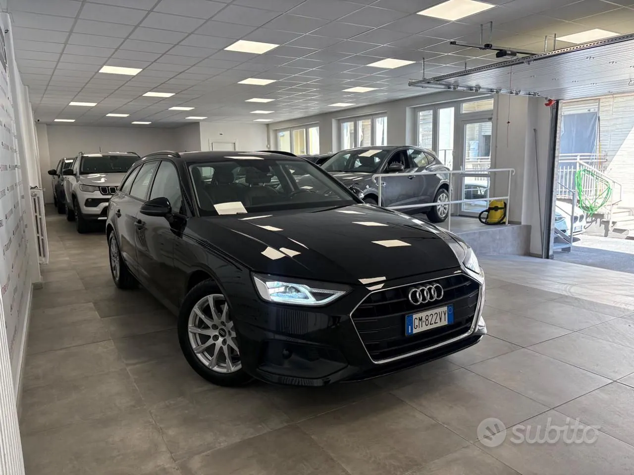Audi A4 2023 photo 3