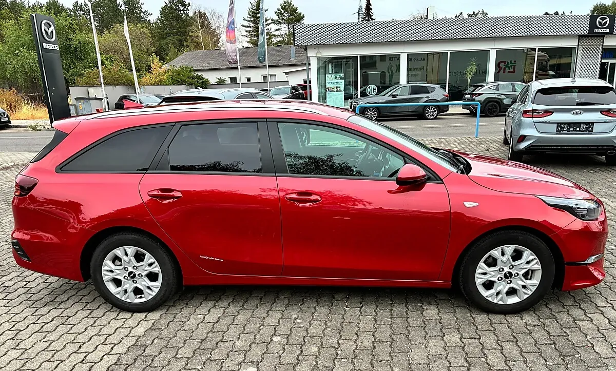 Kia Ceed 2023 photo 2