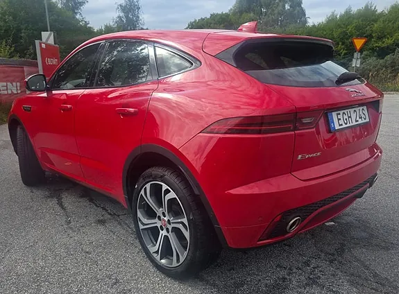 Jaguar E-Pace 2018 photo 2
