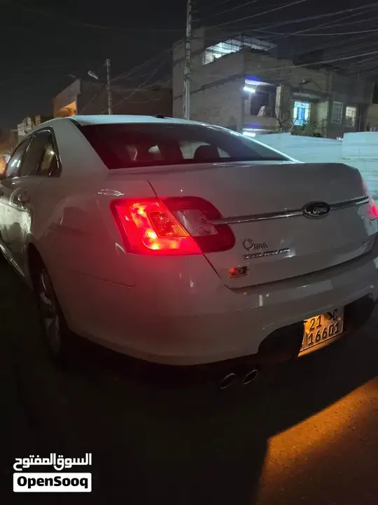 Ford Taurus 2012 photo 4
