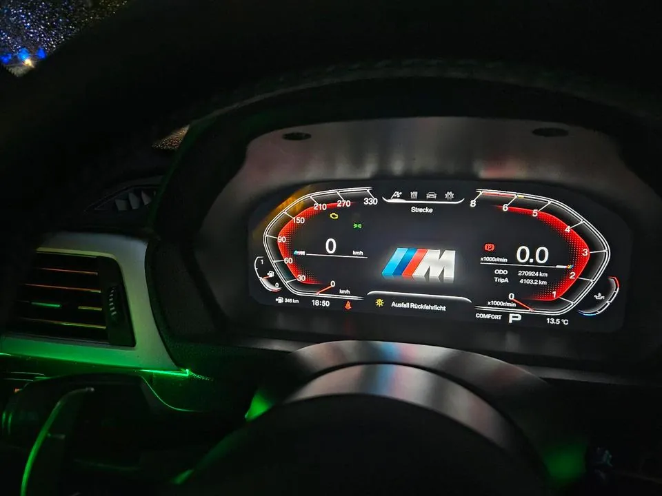 BMW F30