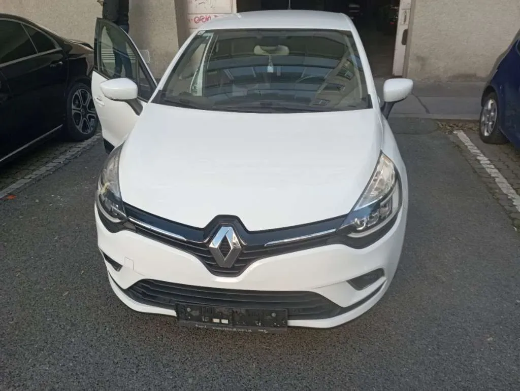 Renault Clio 2019 photo 2