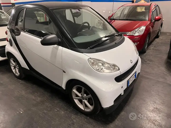 Smart Fortwo 2008 photo 2