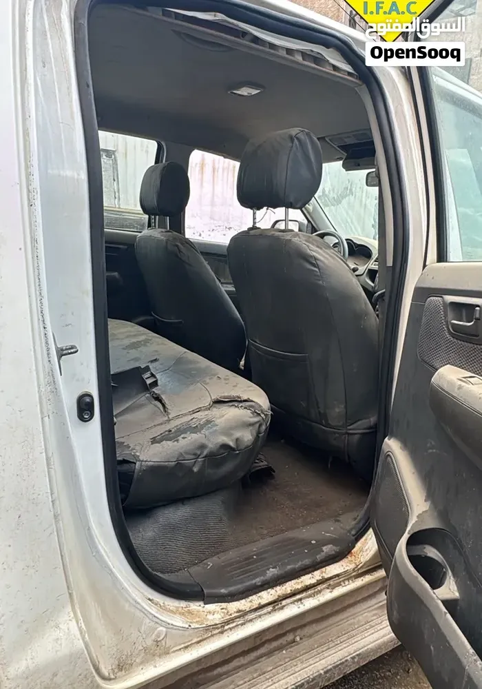 Toyota Hilux 2013 photo 2