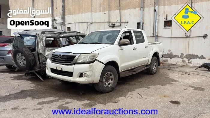 Toyota Hilux 2013 photo 4