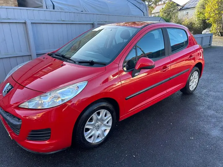 Peugeot 207