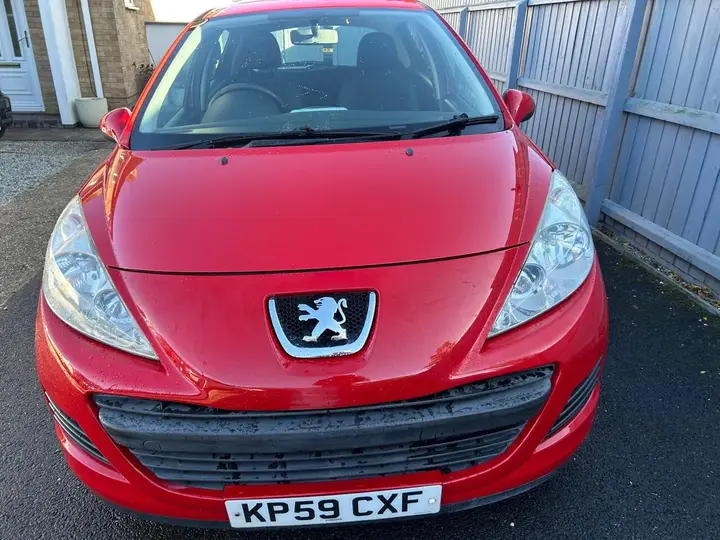 Peugeot 207 2009 photo 3