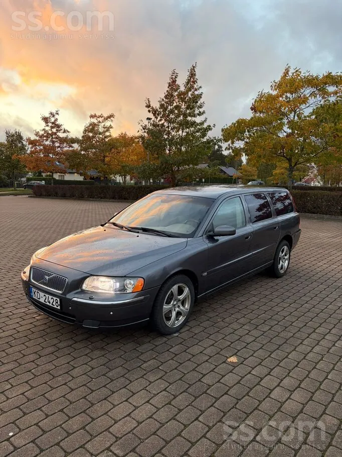 Volvo V70 2005 photo 3