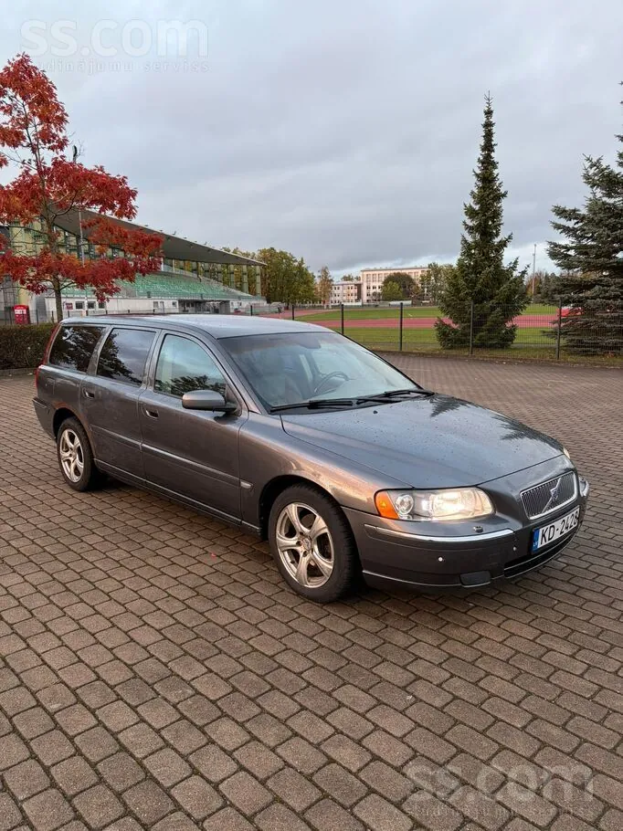 Volvo V70 2005 photo 4