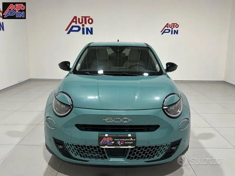 Fiat 600 2025 photo 2
