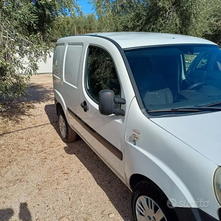 Fiat Doblo 2007 photo 2