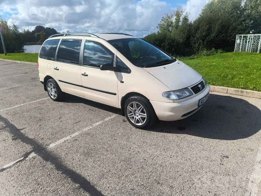 Volkswagen Sharan 1998 photo 2