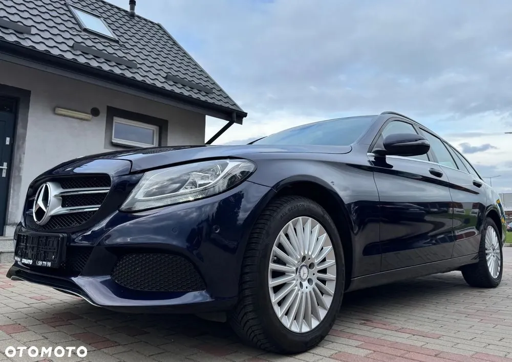 Mercedes-Benz C-Class 2016 photo 2