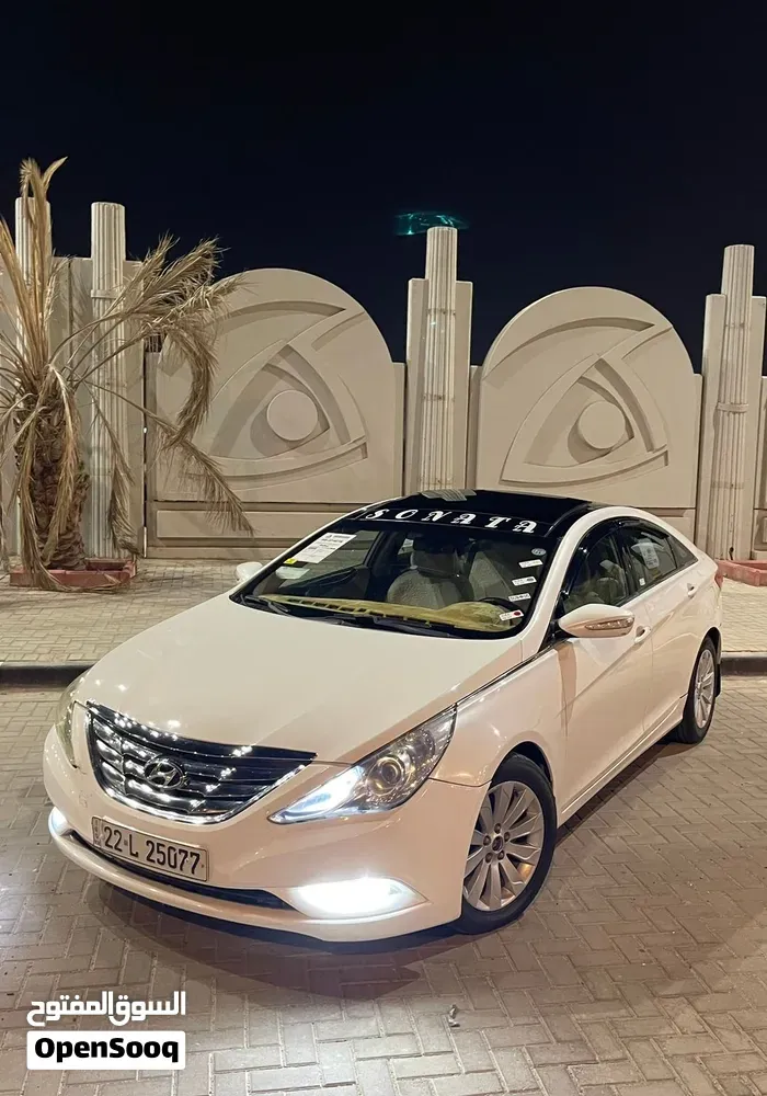 Hyundai Sonata 2011 photo 2