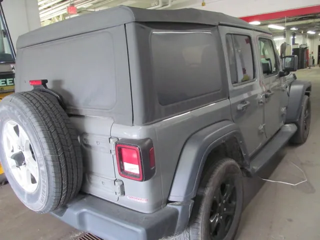 Jeep Wrangler 2023 photo 4