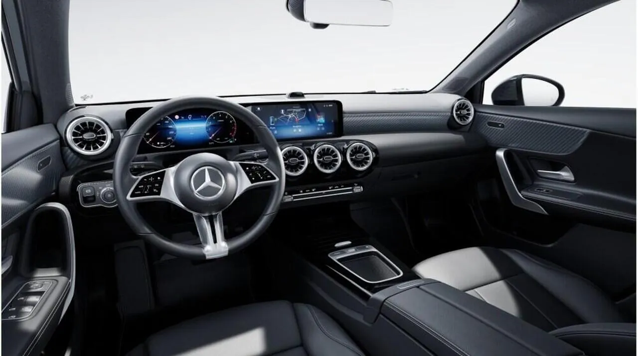 Mercedes-Benz A-Class photo 5