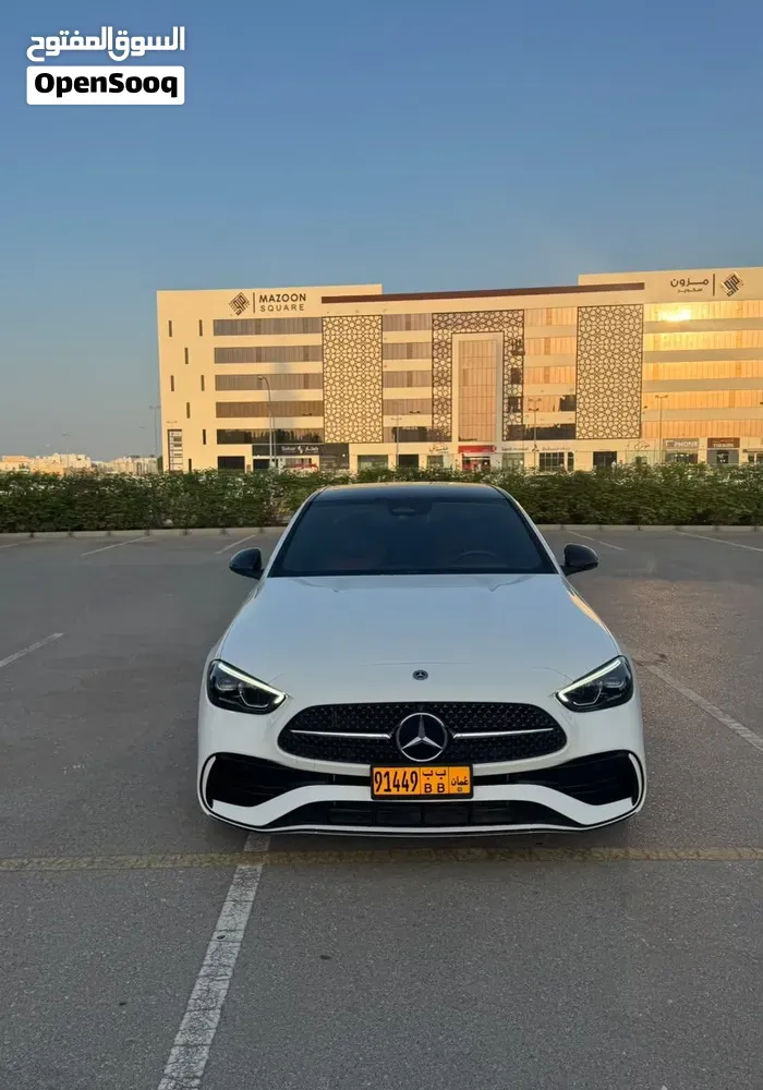 Mercedes-Benz C300 2023 photo 3