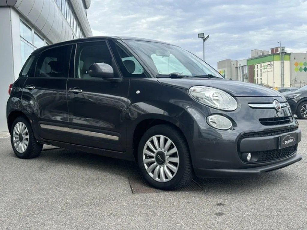 Fiat 500L 2016 photo 2