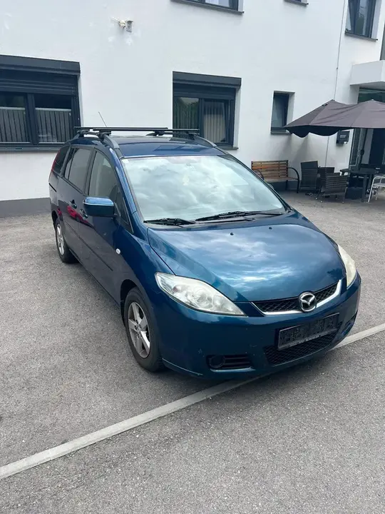 Mazda Mazda5 2005 photo 2