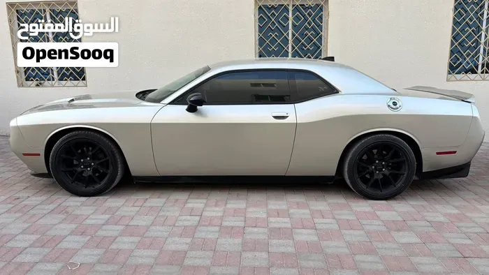 Dodge Challenger 2016 photo 2