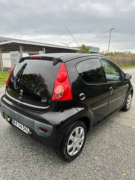 Peugeot 107 2009 photo 3