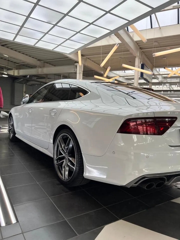 Audi S7