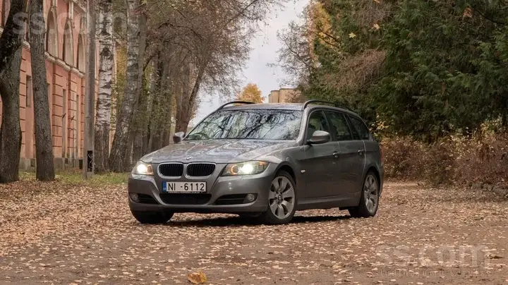BMW 320