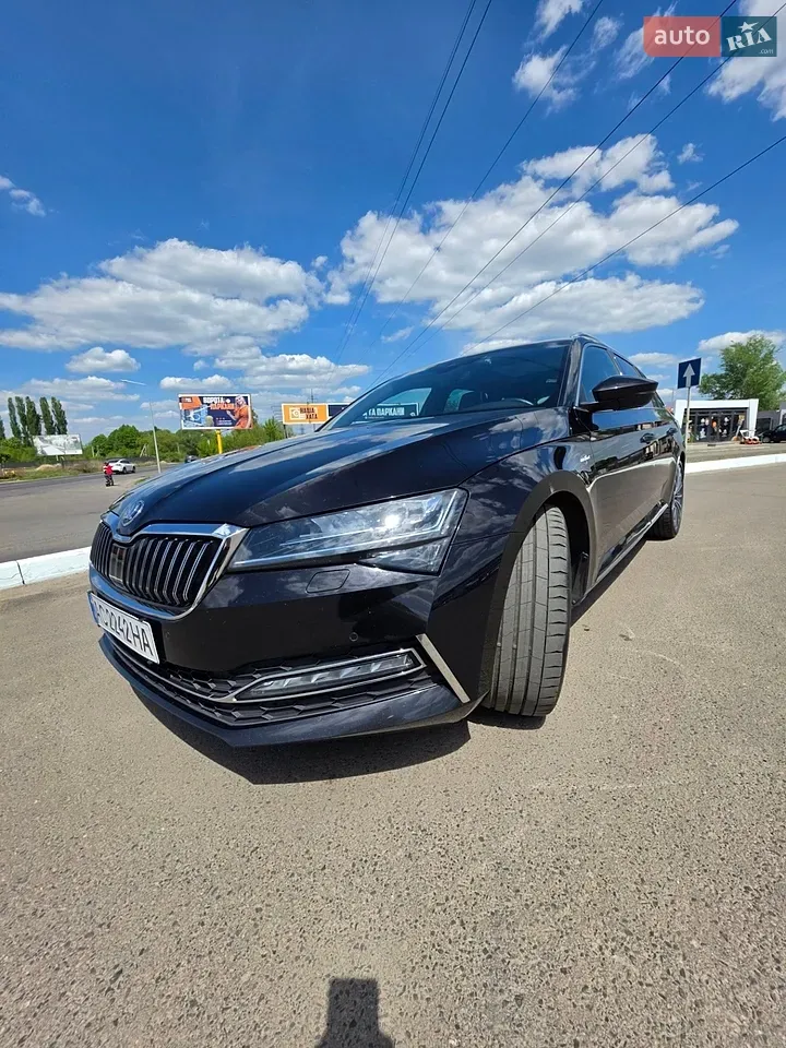 Skoda Superb 2019 photo 3
