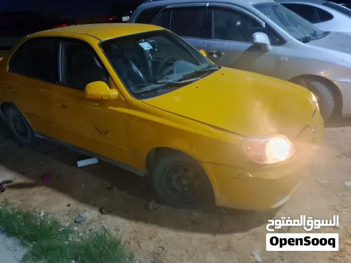 Hyundai Verna 2004 photo 4