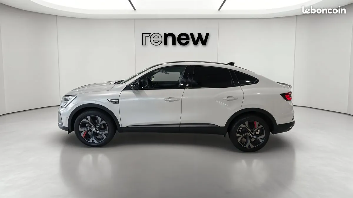 Renault Arkana 2023 photo 2