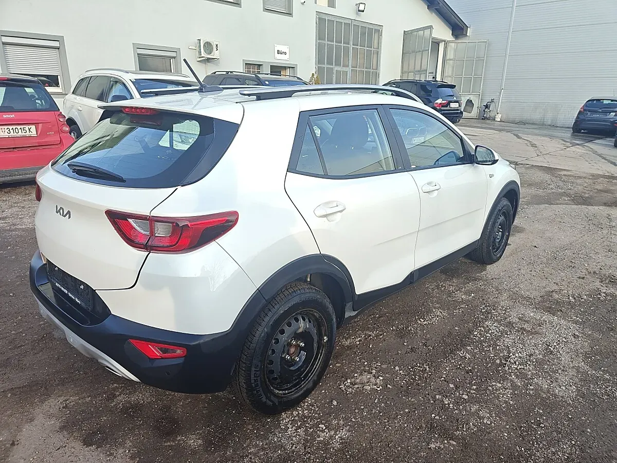 Kia Stonic 2024 photo 3