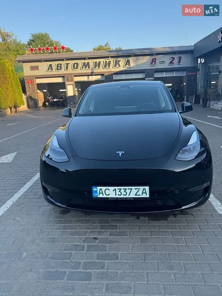 Tesla Model Y
