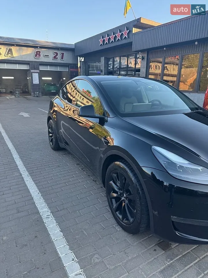 Tesla Model Y 2021 photo 4