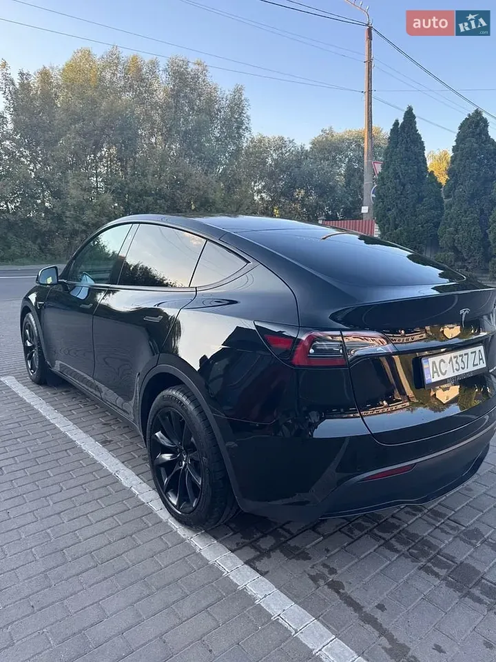 Tesla Model Y 2021 photo 5