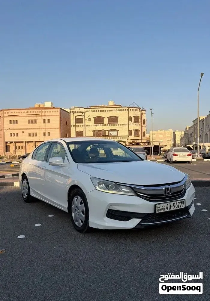Honda Accord 2017 photo 2
