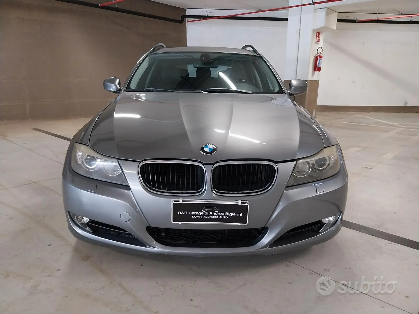 BMW 320D 2009 photo 2