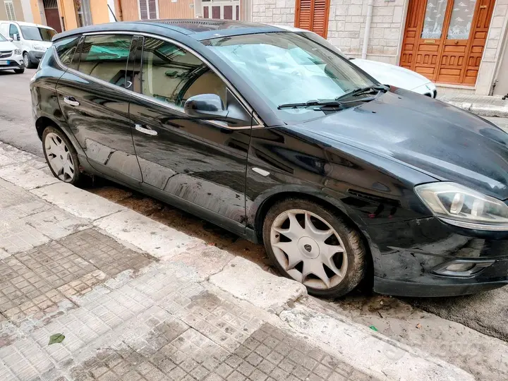Lancia Delta 2008 photo 4