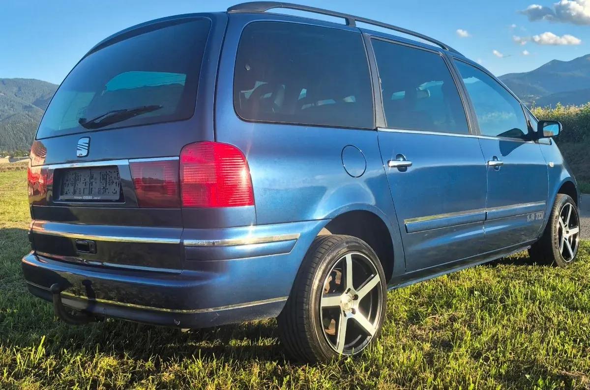 Seat Alhambra 2006 photo 2