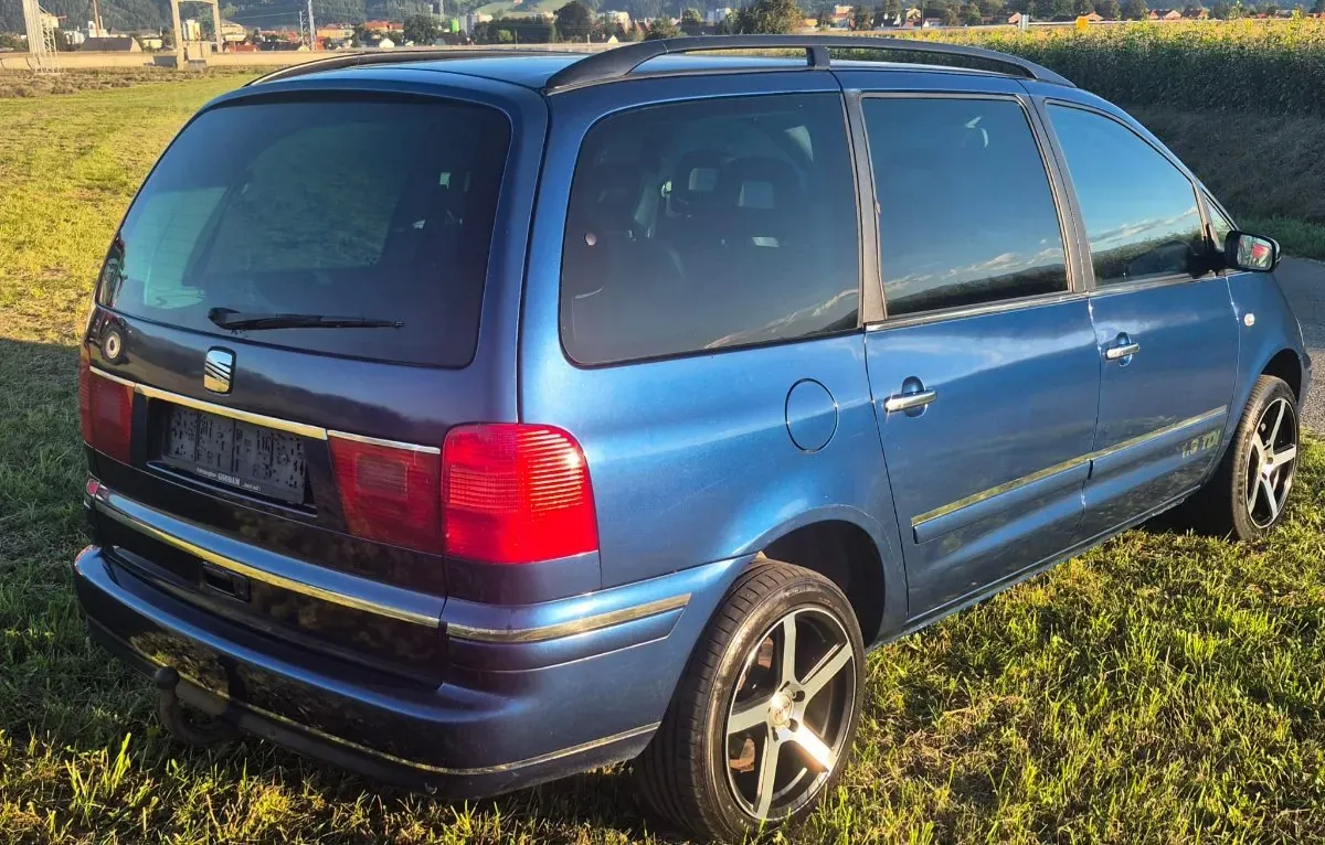 Seat Alhambra 2006 photo 3