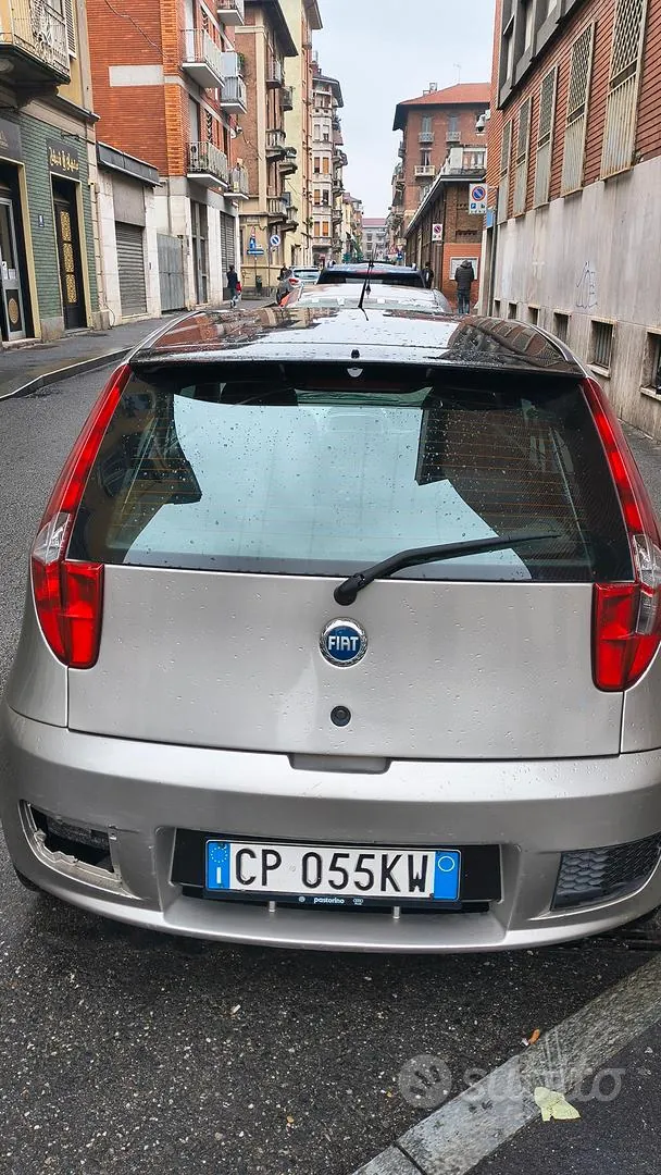 Fiat Punto 2004 photo 2