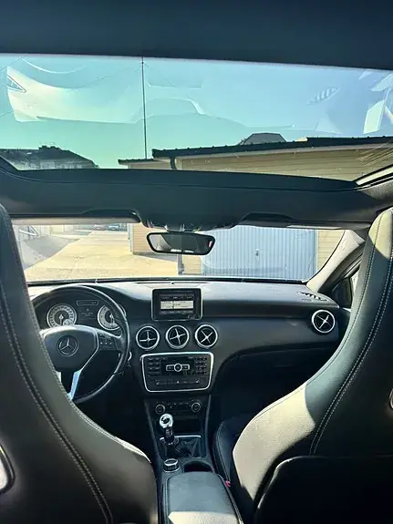 Mercedes-Benz A 180 2013 photo 4