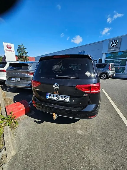 Volkswagen Touran 2017 photo 4