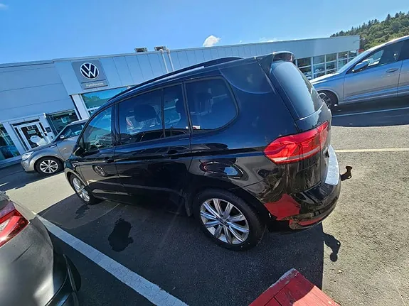 Volkswagen Touran 2017 photo 3