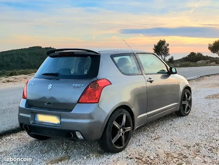 Suzuki Swift 2007 photo 2
